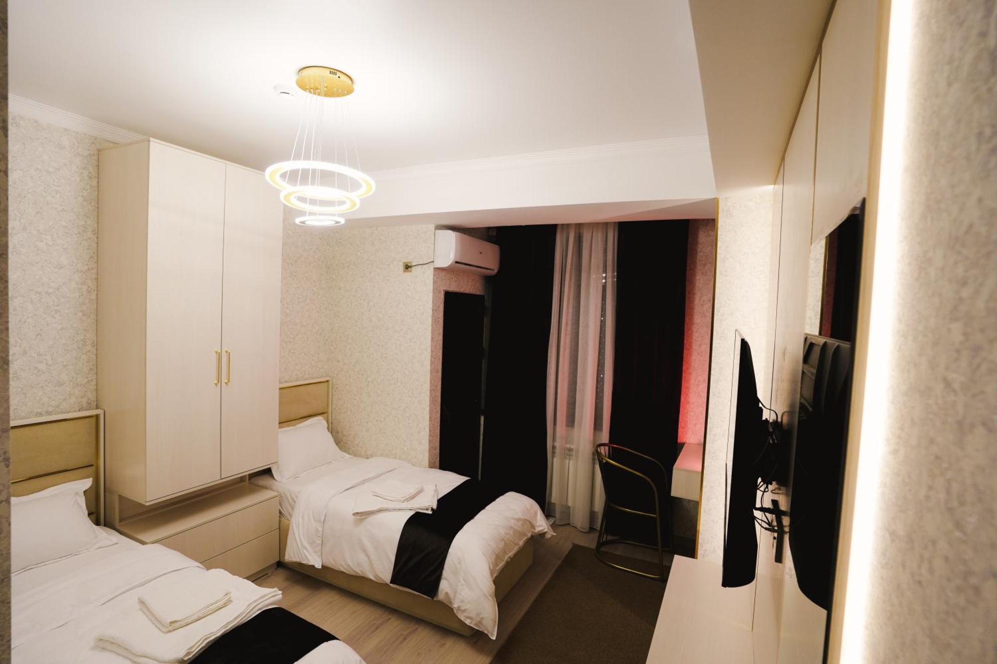 Baland Hotel 두샨베 외부 사진