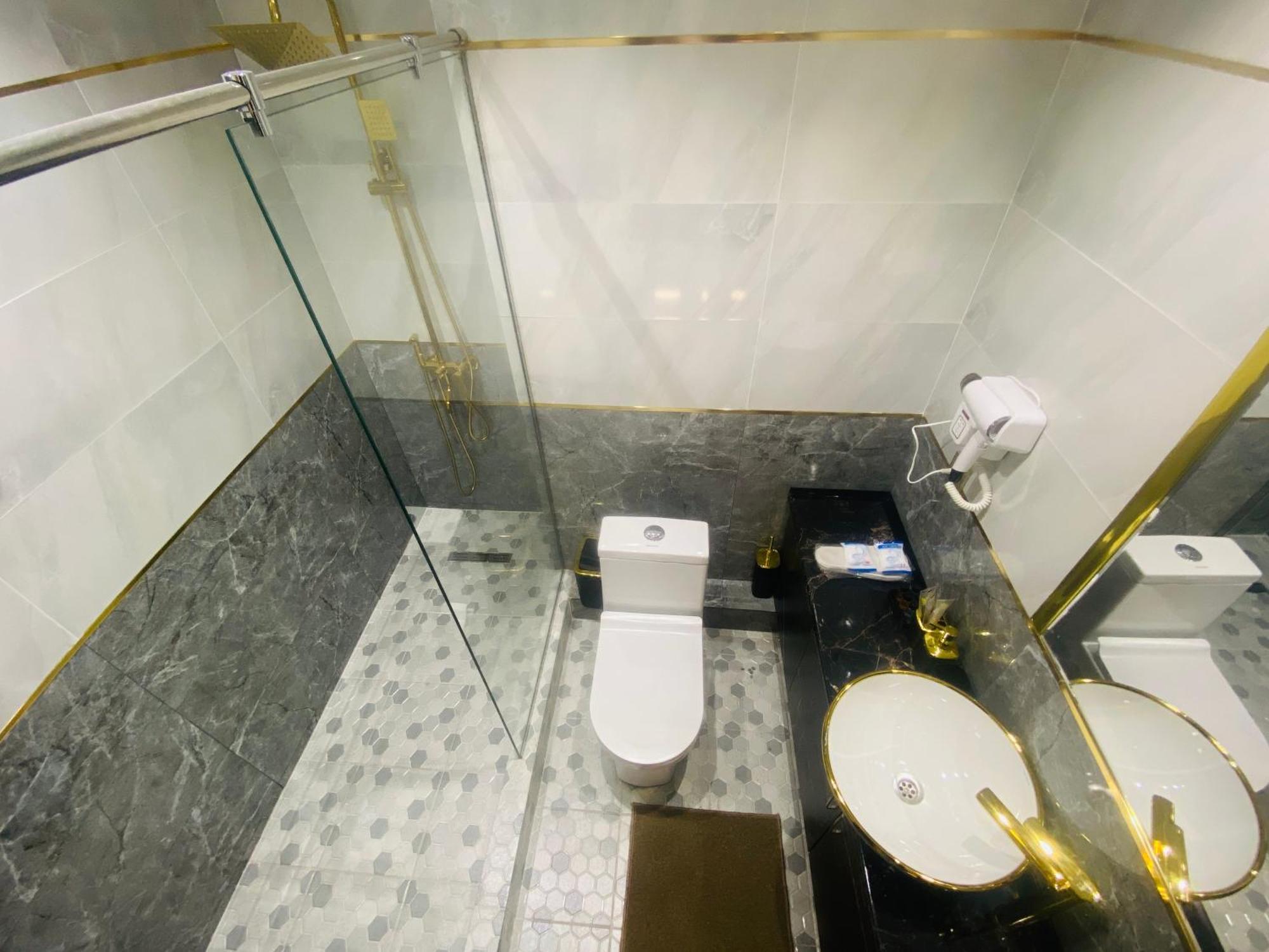 Baland Hotel 두샨베 외부 사진